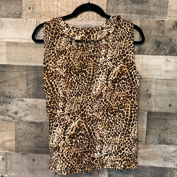 Sunny Leigh Sleeveless Leopard print top with ruffles and side tie - Picture 15 of 16